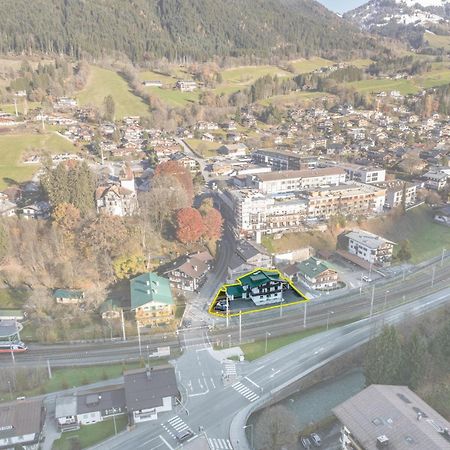 Na-Home Kitzbuehel Streif Buitenkant foto